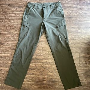Mens Lululemon cargo ABC pant